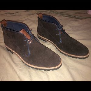 Restoration Brand brown suede chukka boots